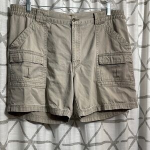 Men's Classic Tan Cargo Shorts